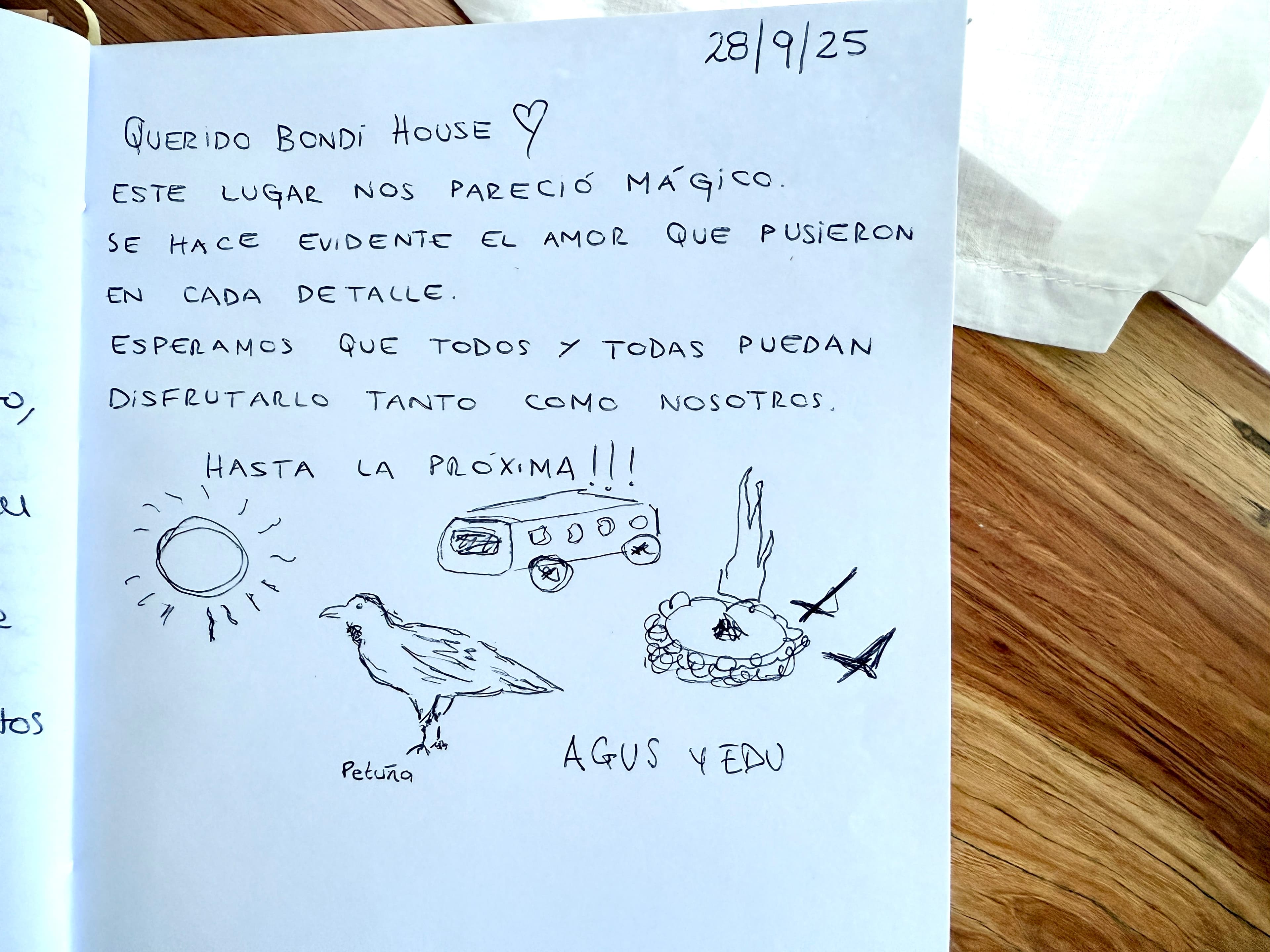 Palabras de un huésped en el libro del BondiHouse — recuerdo escrito al partir